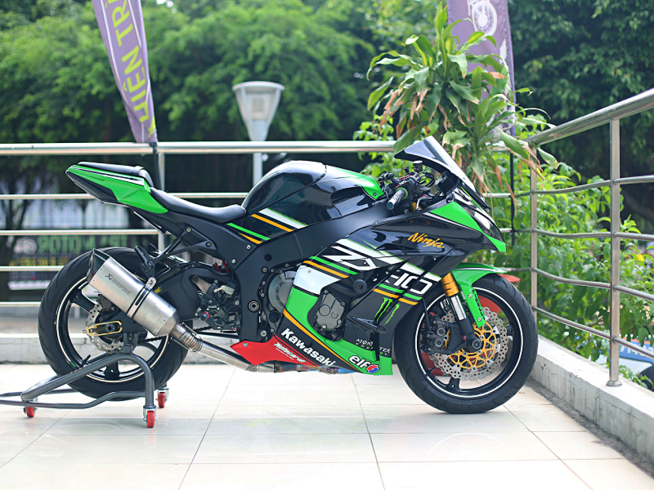 167. Kawasaki ZX10R 2014